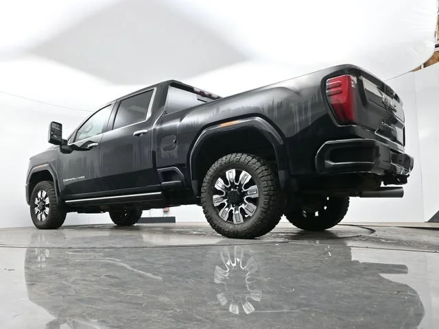 Used 2024 Onyx Black GMC Denali image 13