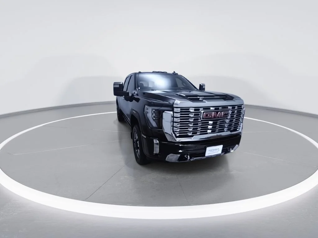 Used 2025 Black GMC Denali image 3