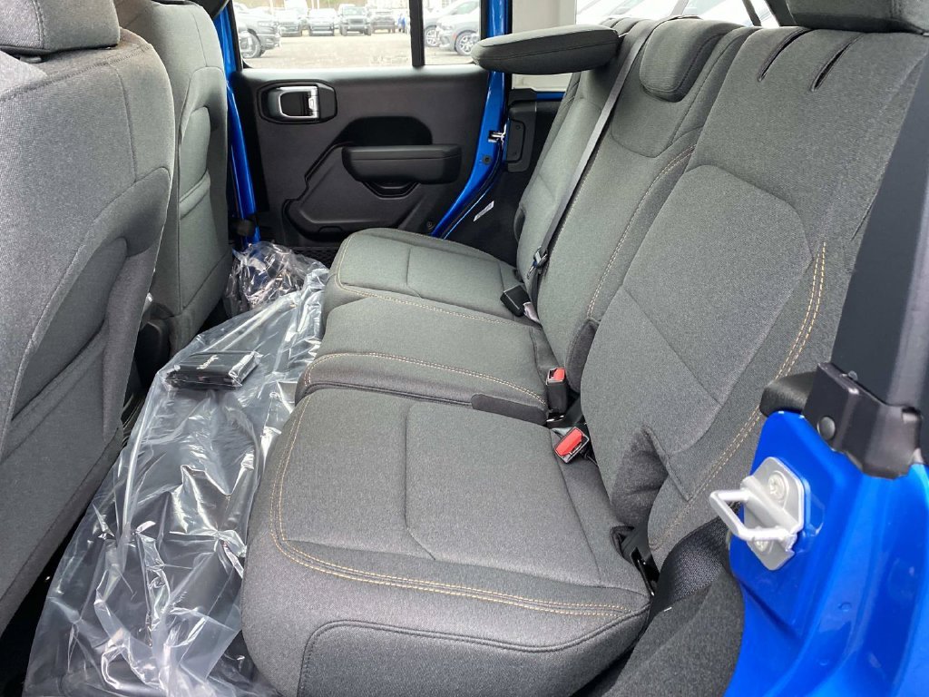 New 2026 Hydro Blue Pearl-Coat Exterior Paint Jeep Sport image 7