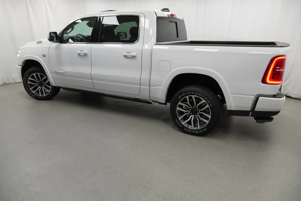 New 2027 Bright White Clear-Coat Exterior Paint RAM Limited image 14