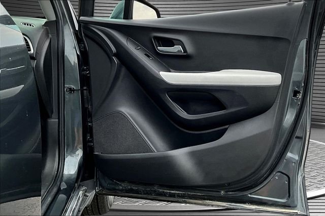 Used 2019 Gray Chevrolet LS image 26
