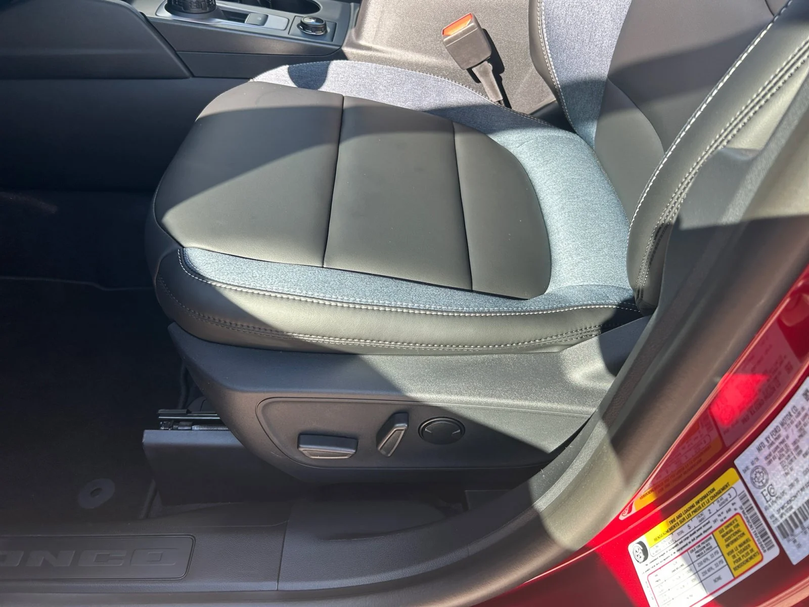 New 2026 Ruby Red Metallic Tinted Clearcoat Ford Outer Banks image 14