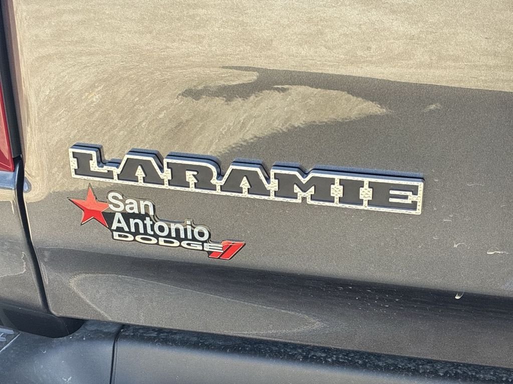New 2026 Granite Crystal Metallic Clear-Coat Exterior Paint RAM Laramie image 46