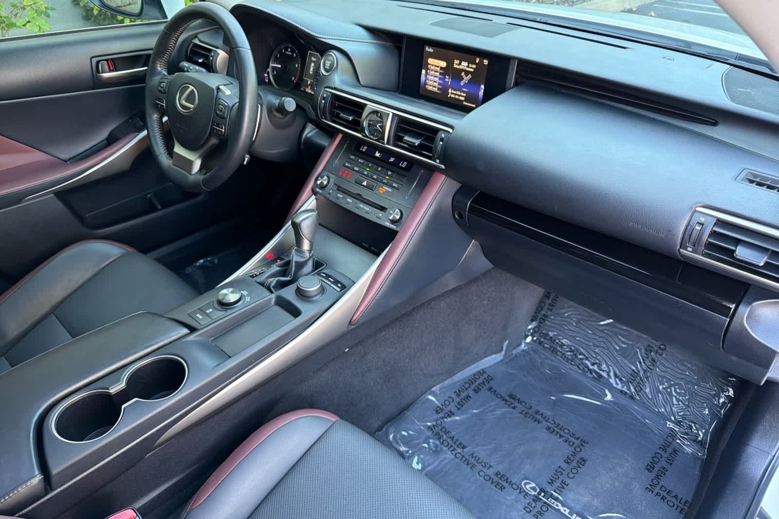 Used 2019 Eminent White Pearl Lexus  image 16