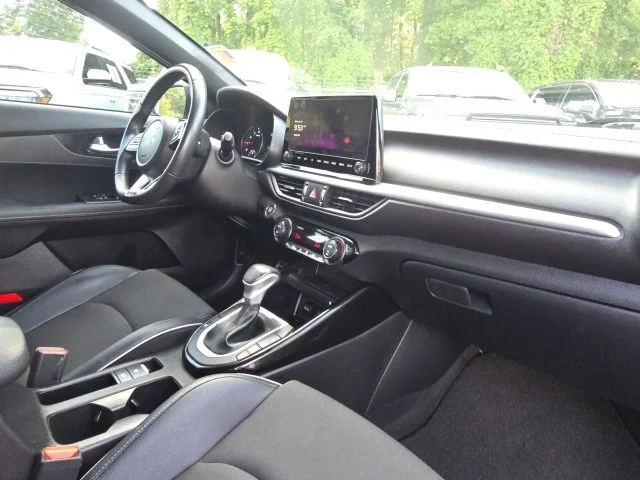 Used 2024 Blue Kia GT-Line image 18