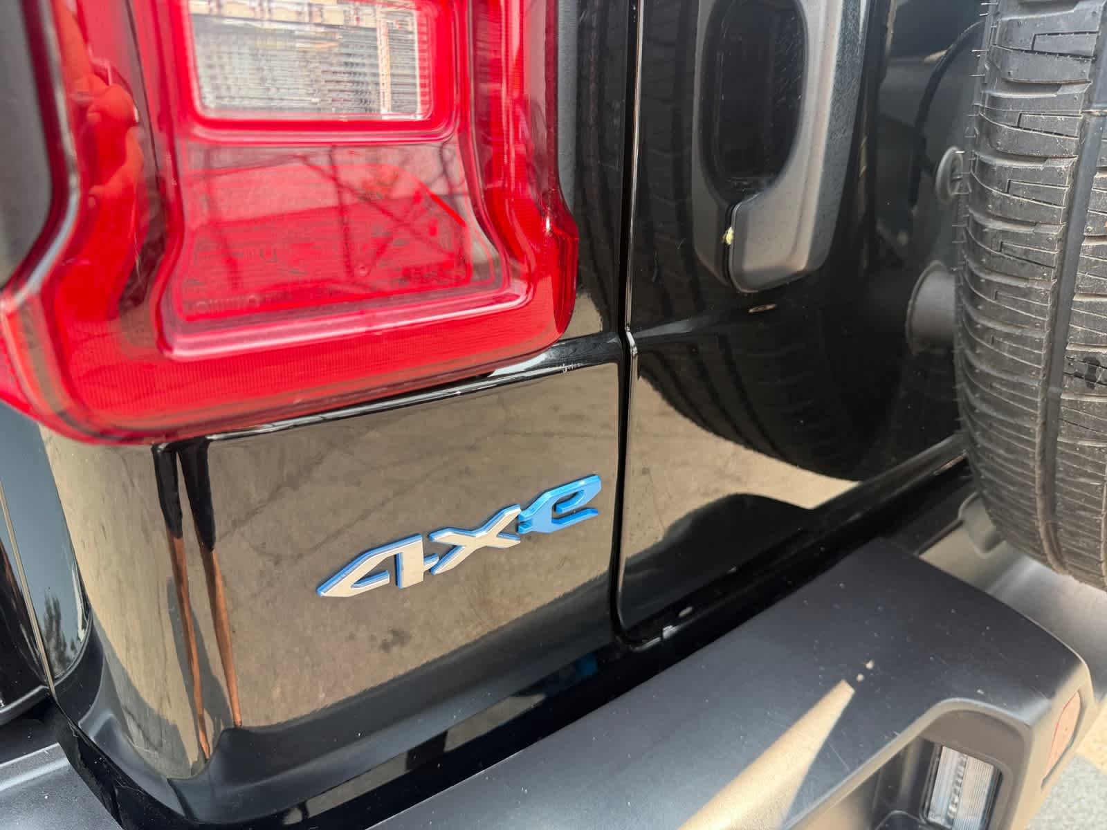 Used 2023 Black Clearcoat Jeep Sahara image 22