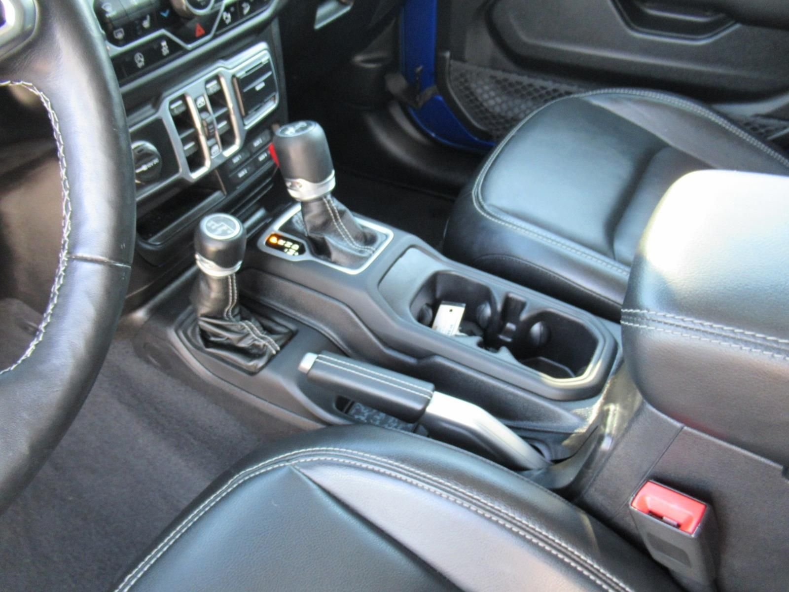 Used 2018 Blue Jeep Unlimited Sahara image 20