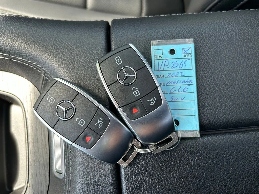 Used 2022 White Mercedes-Benz GLE 350 image 59