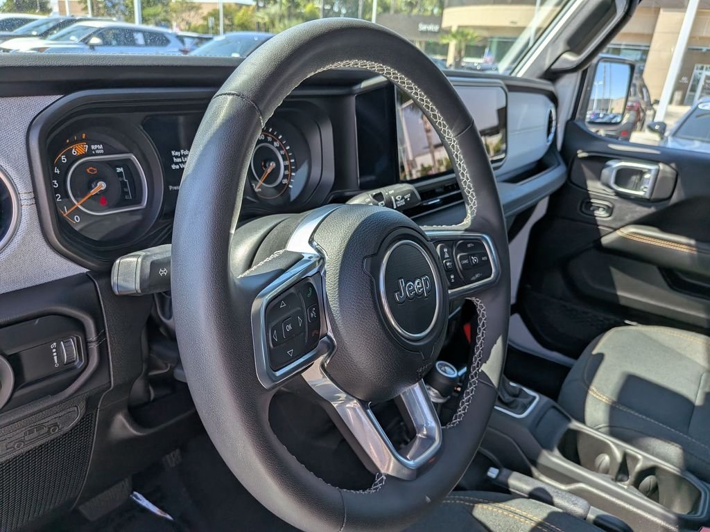 2025 Jeep Wrangler 4-Door Sahara - Photo 18