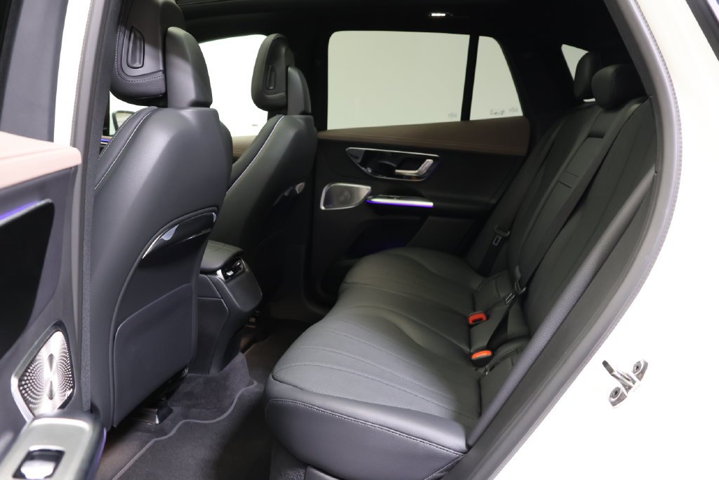 New 2027  Mercedes-Benz 320 SUV image 43