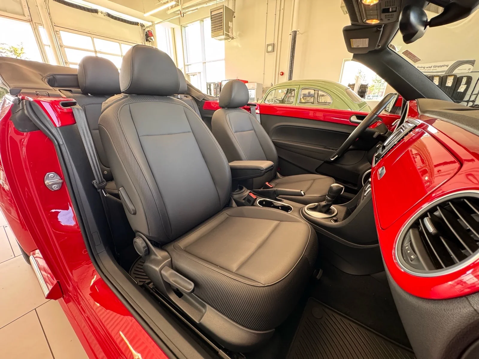 Used 2016 Tornado Red (g2sl) Volkswagen 2DR AUTO 1.8T S image 30