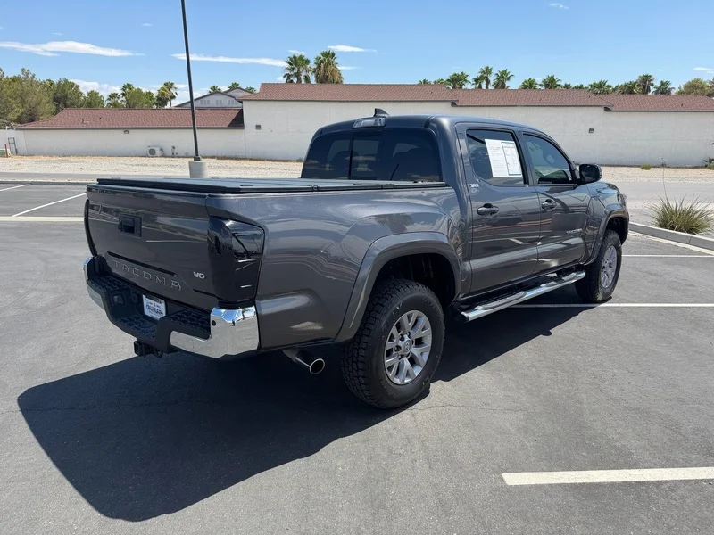 Used 2018 Magnetic Gray Met Toyota SR5 image 3