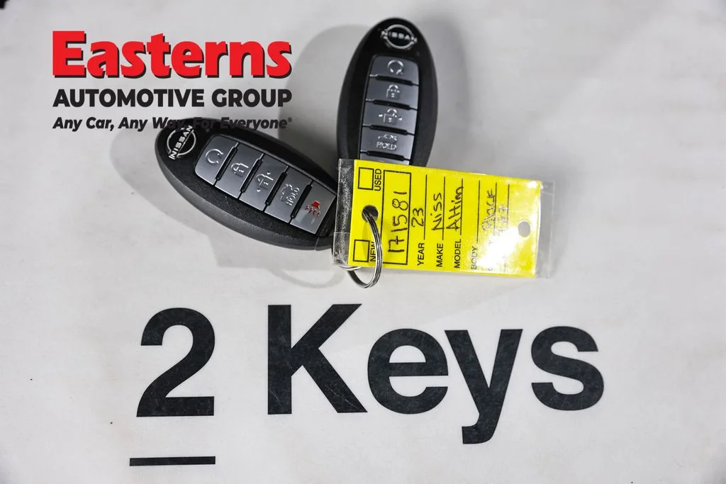 Used 2023 Black Nissan 2.5 SV image 25