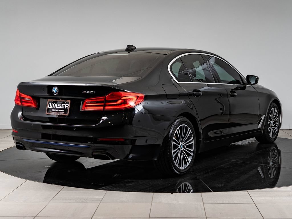 Used 2019 Jet Black BMW 540i image 10