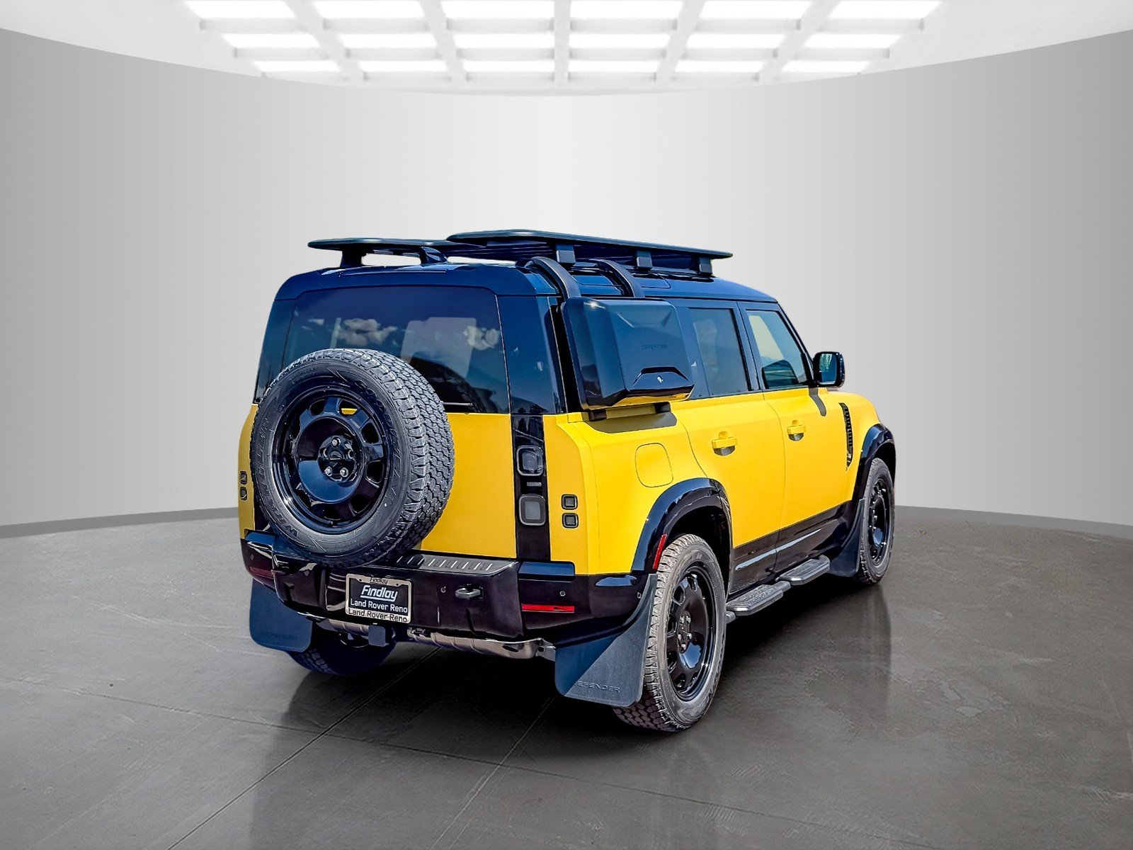 New 2026 Deep Sandglow Yellow Land Rover  image 5