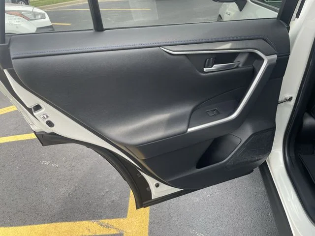 2019 Toyota RAV4 XSE - Photo 28