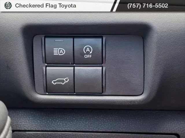 Certified Used 2026 RUBY FLARE PEARL Toyota  image 11