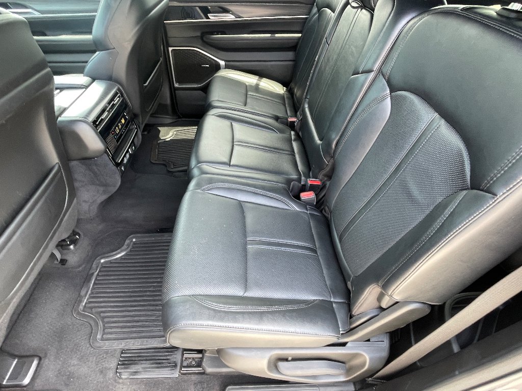 Used 2023 Baltic Gray Metallic Clearcoat Jeep Series II image 15