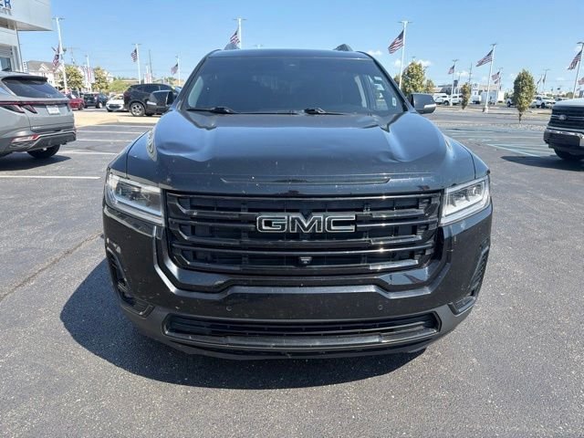 Used 2021 Black GMC SLT image 2
