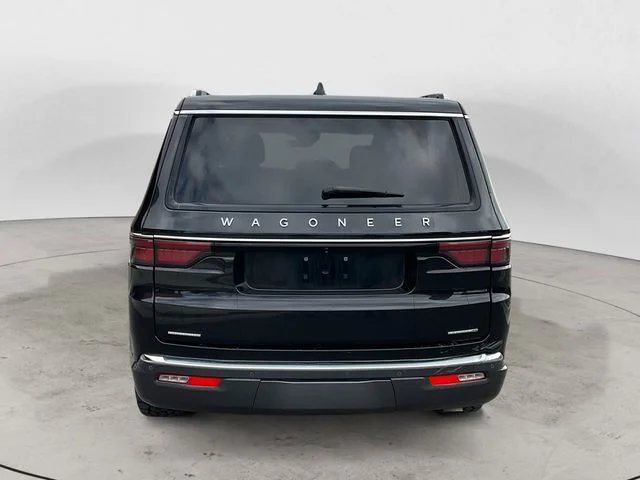 Used 2022 Diamond Black Jeep Series II image 4