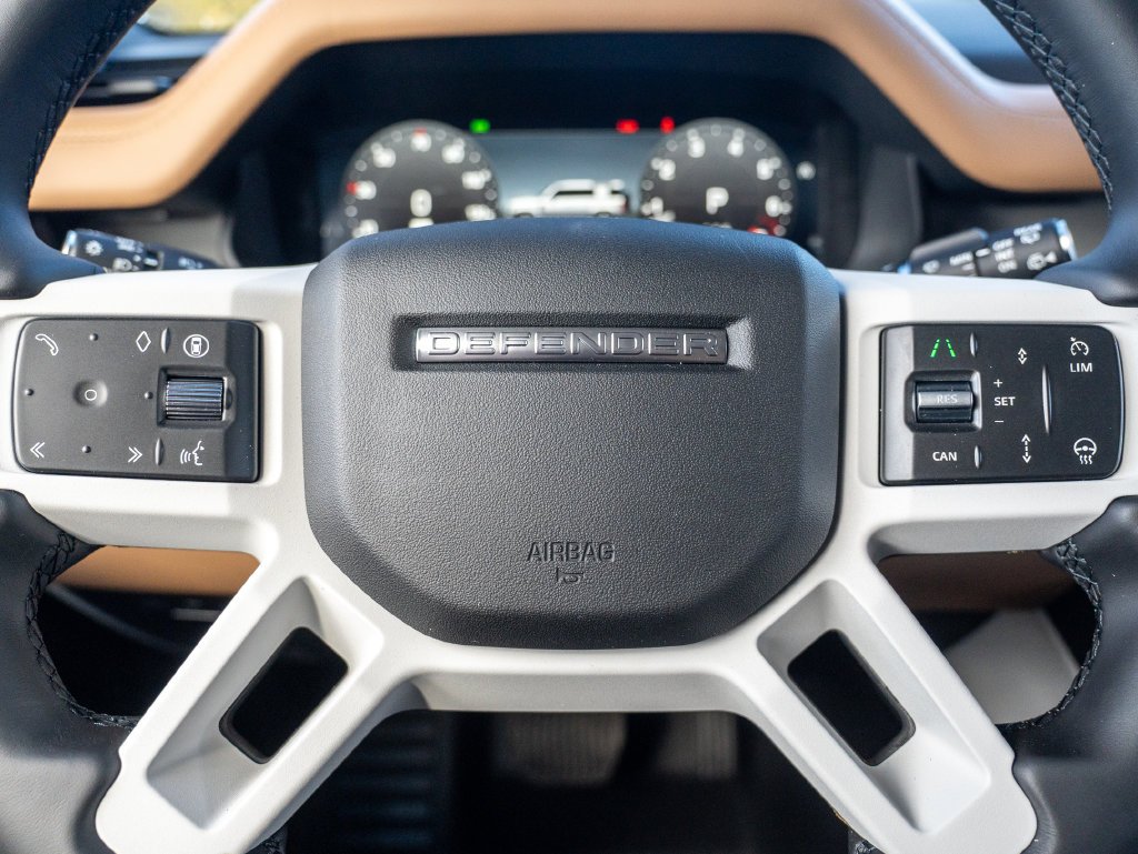 New 2026 Woolstone Green Land Rover S image 14