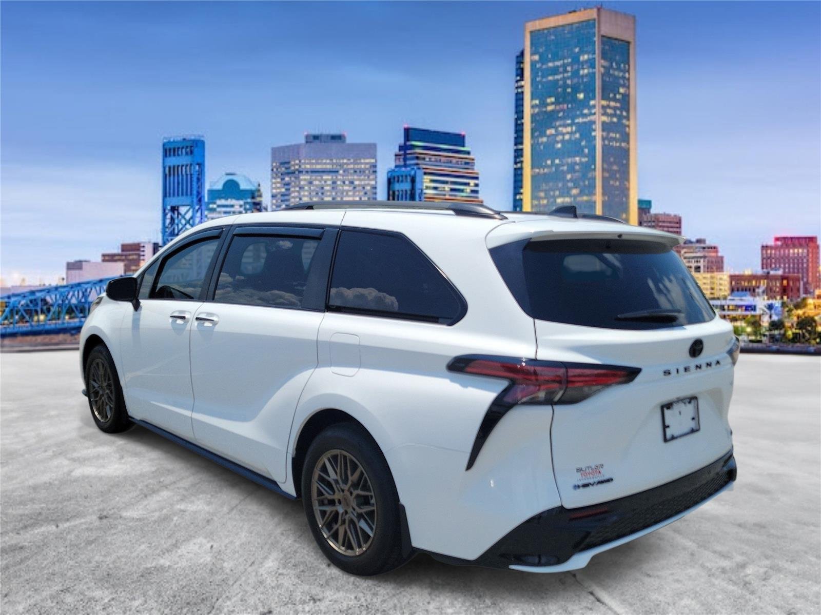 Used 2026 Ice Cap Toyota XSE image 2