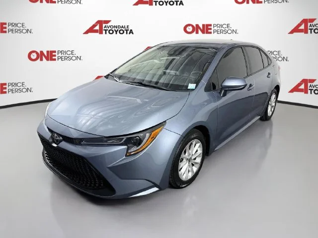 Certified Used 2022  Toyota LE image 4