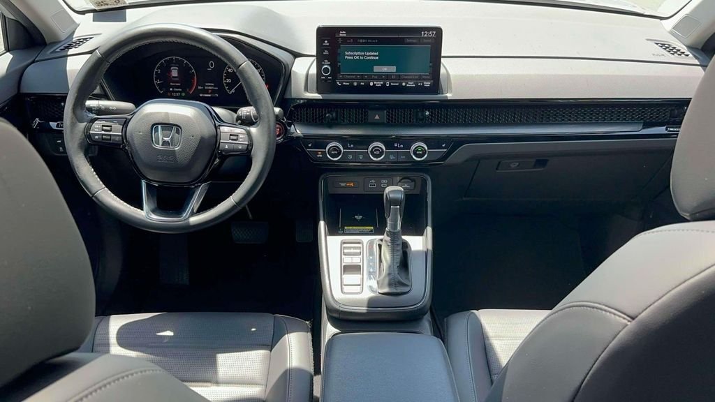 Used 2023 Silver Honda EX-L image 12