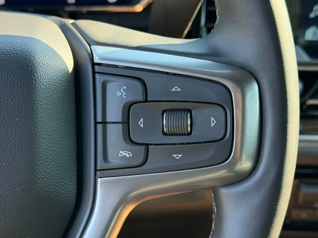 Used 2024 Gray Chevrolet LT image 29