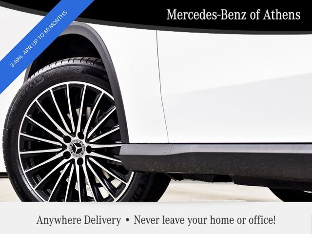 New 2026 Polar White Mercedes-Benz GLC 300 image 16