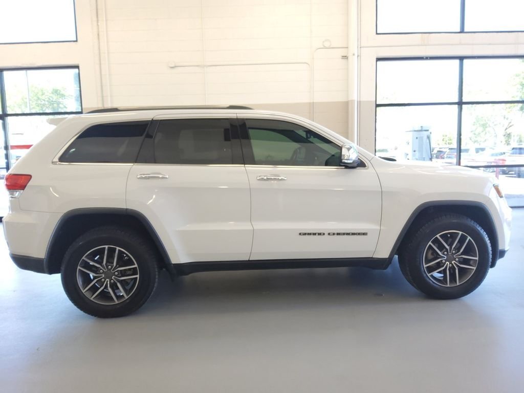 Used 2019 White Jeep Limited image 24