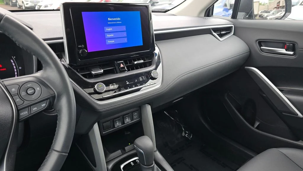 Used 2025 Cypress Toyota XLE image 34