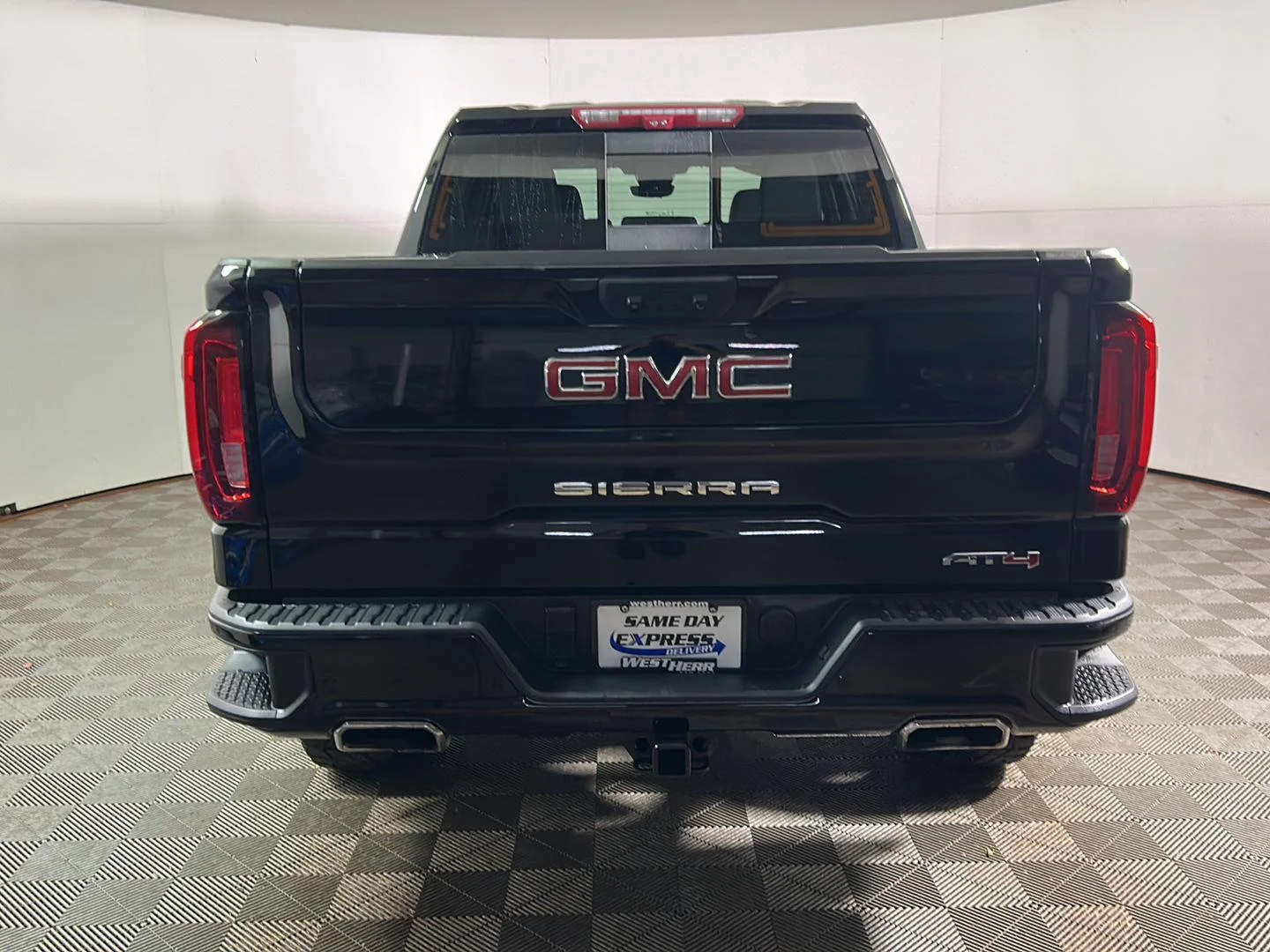 Used 2024 Onyx Black GMC AT4 image 7