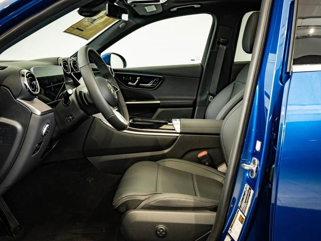 New 2026 Starling Blue Metallic Mercedes-Benz GLC 300 image 21