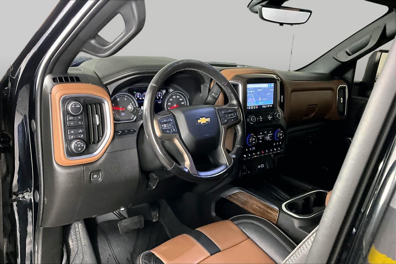 Used 2023 Black Chevrolet High Country image 16