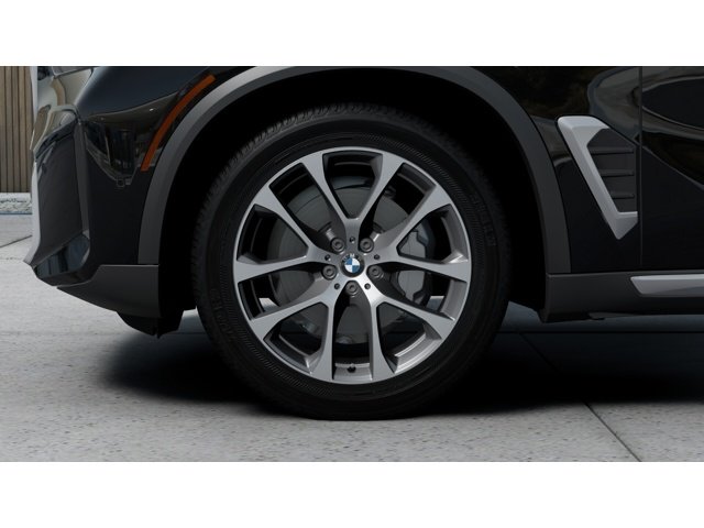 New 2026 Black Sapphire Metallic BMW X5 40i image 7
