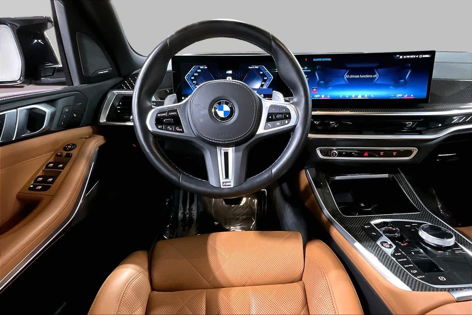 Used 2025 Skyscraper Grey Metallic BMW M60i image 11