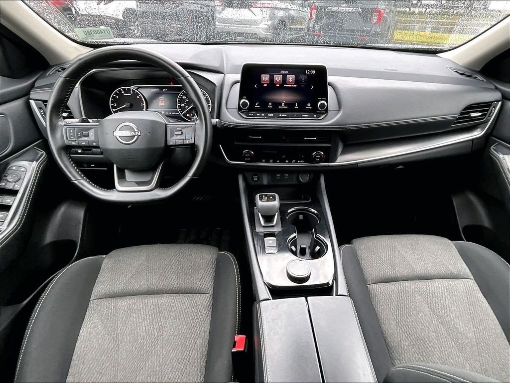 Used 2025 Gray Nissan SV image 21