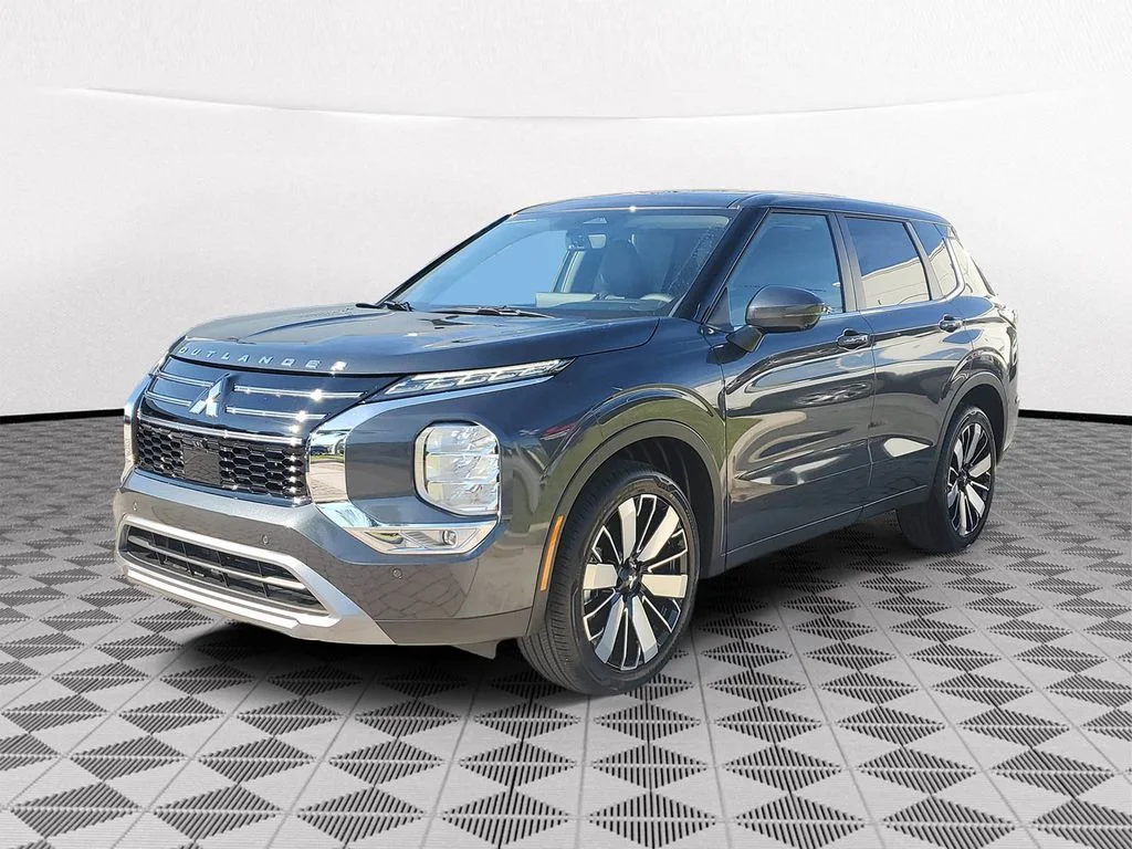 2026 Mitsubishi Outlander SE - Photo 3