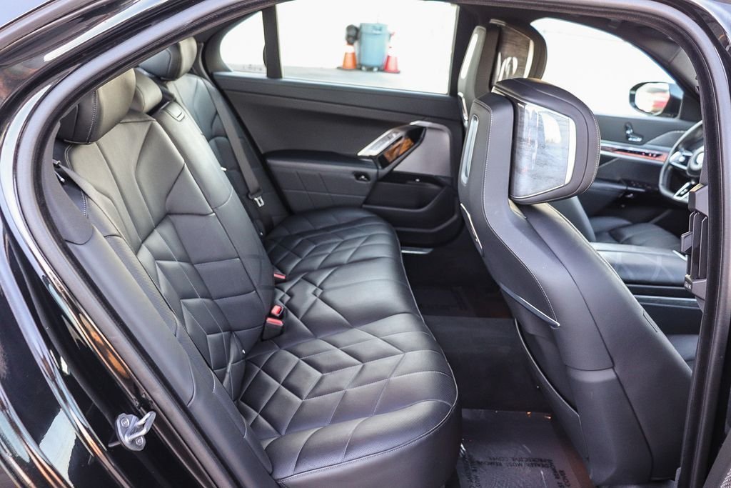 Used 2024 Black Sapphire Metallic BMW 740i image 19