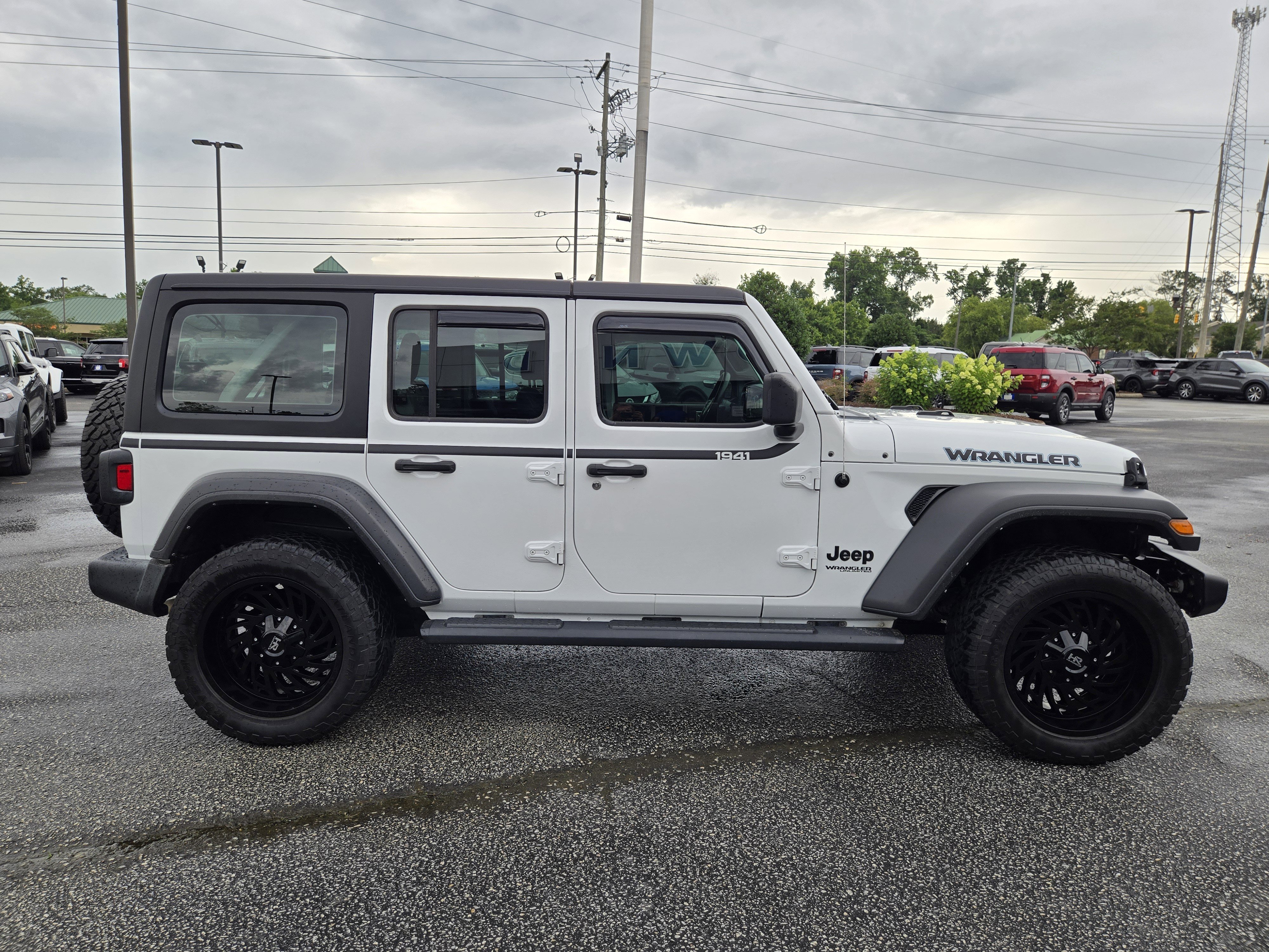 Certified Used 2022 Bright White Clearcoat Jeep Unlimited Sport image 6