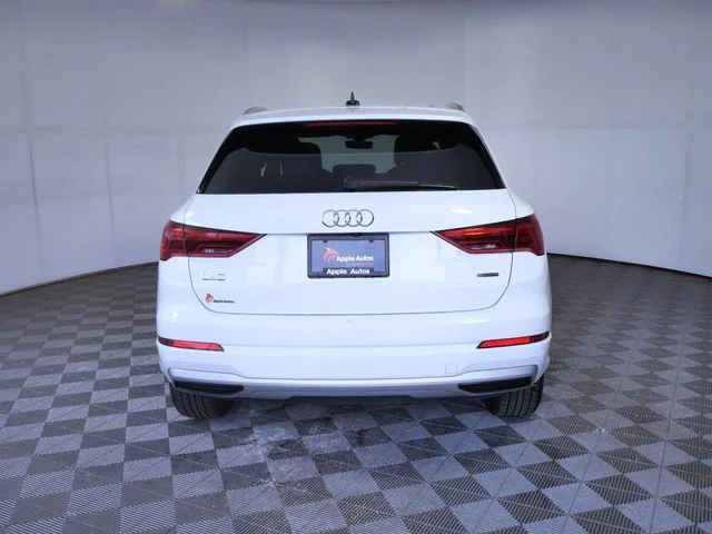 Used 2019  Audi 2.0T Premium image 7
