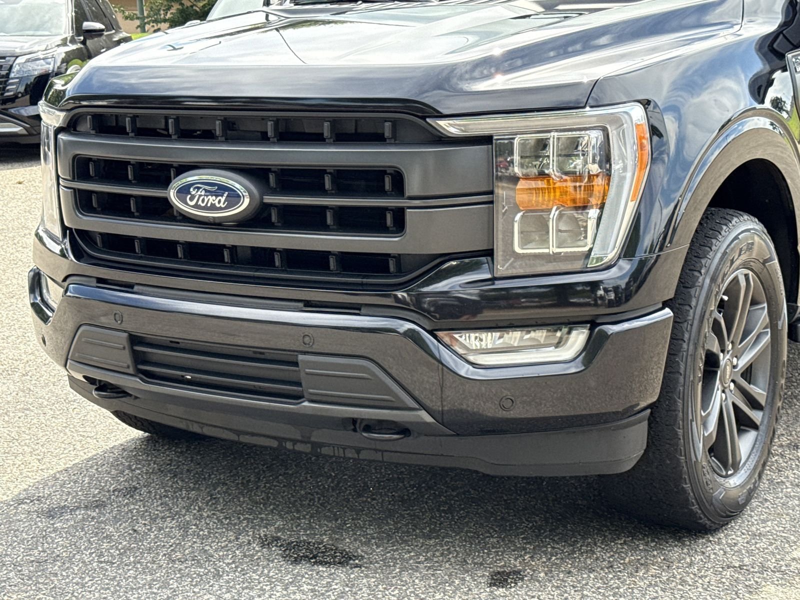 Used 2021 Black Ford Lariat image 29