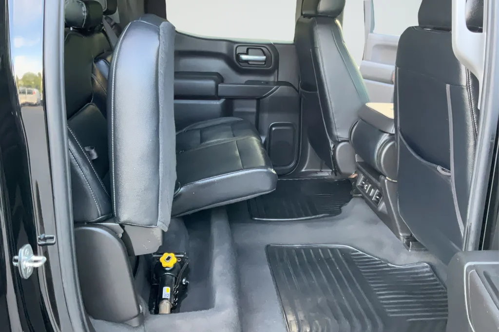 Used 2021 Black Chevrolet LT image 43