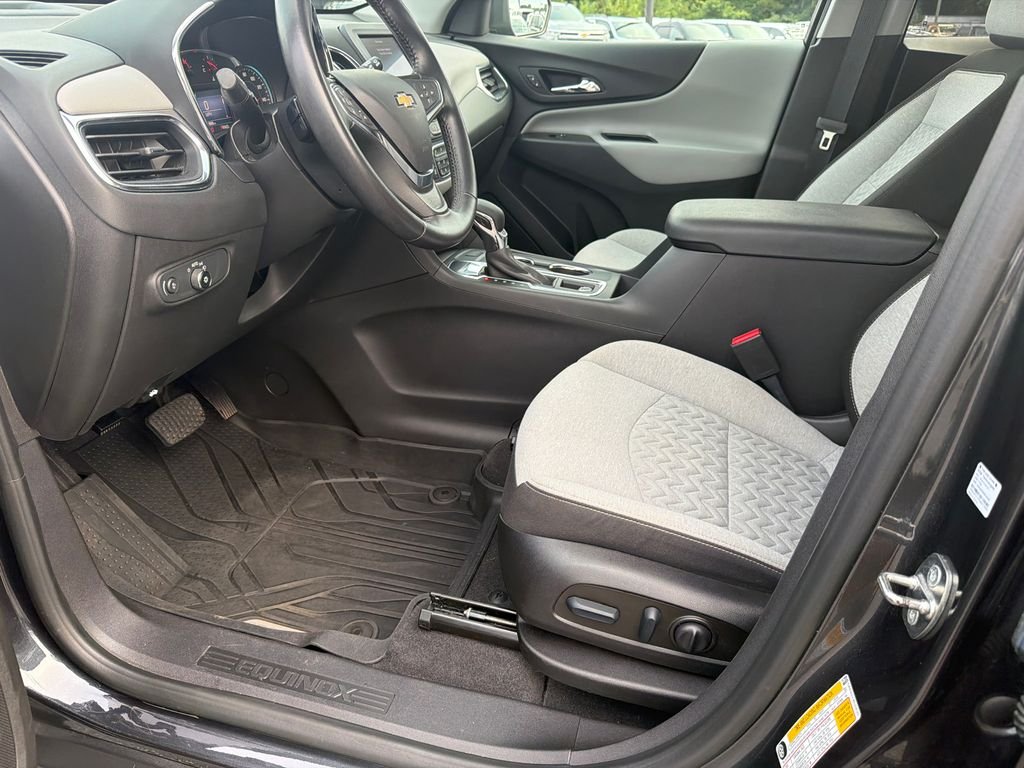 2022 Chevrolet Equinox LT - Photo 9