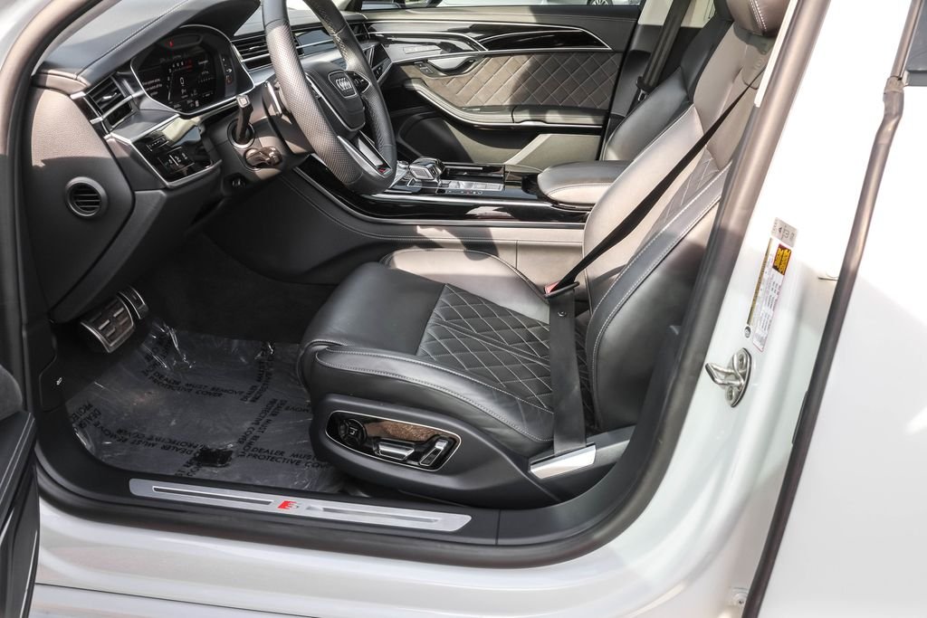 2023 Audi S8 Base - Photo 20