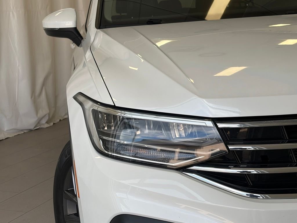 Used 2023 Opal White Volkswagen 2.0T SE image 9