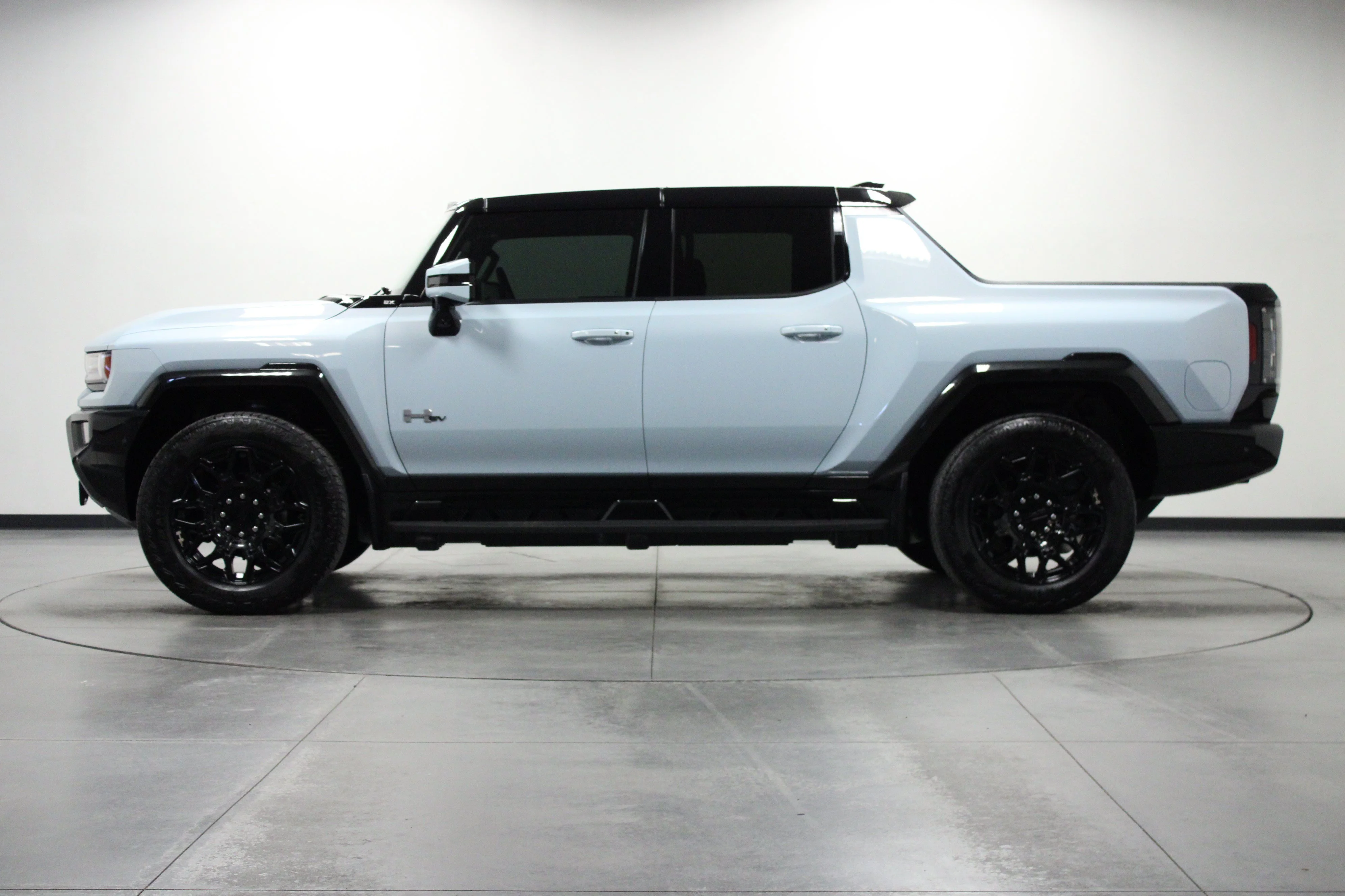 Used 2025 Tide Metallic (No Longer available to order) GMC 2X image 7