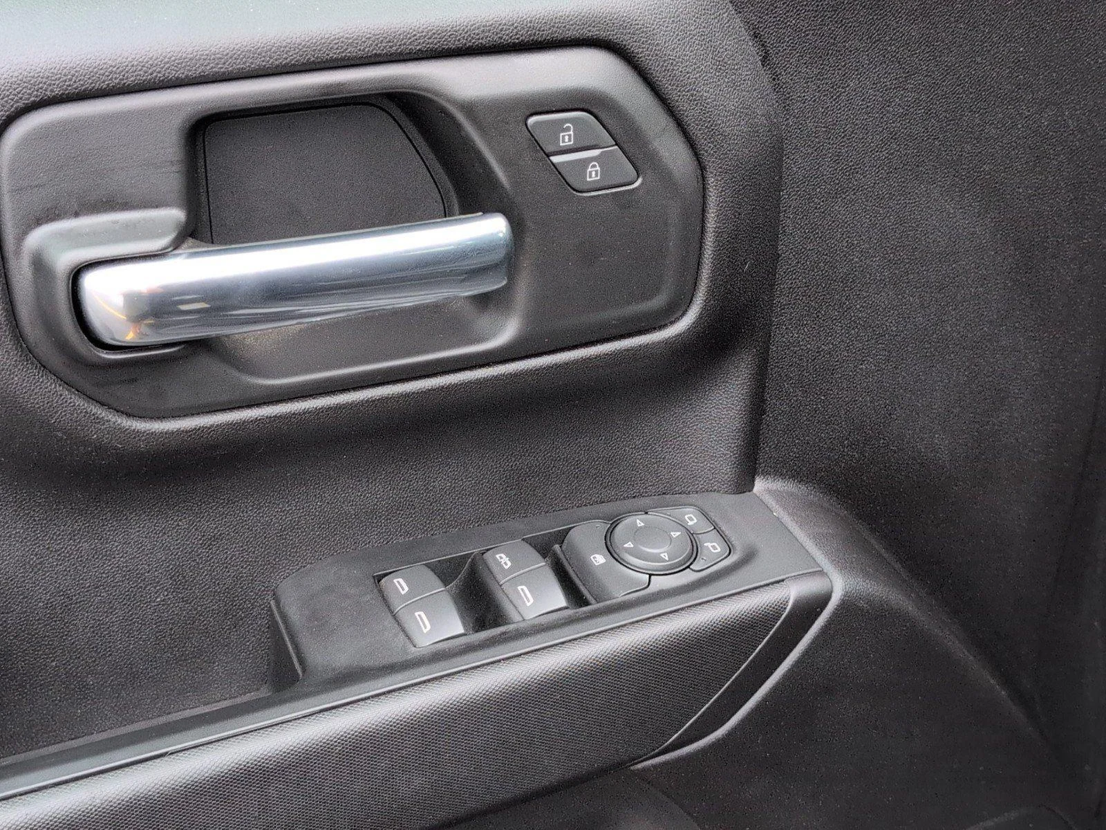Used 2025 Black Chevrolet Custom image 20
