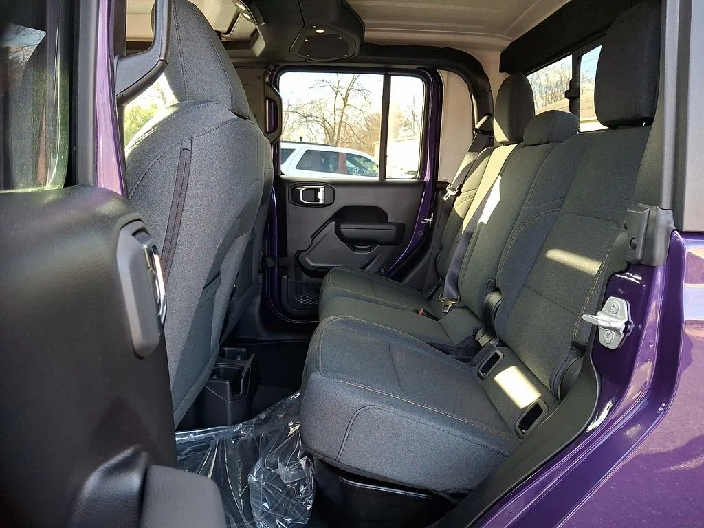 New 2026 Reign Exterior Paint Jeep Sport S image 5